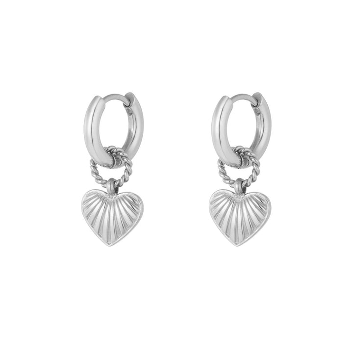 Tiny Heart Earrings