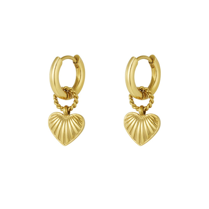 Tiny Heart Earrings